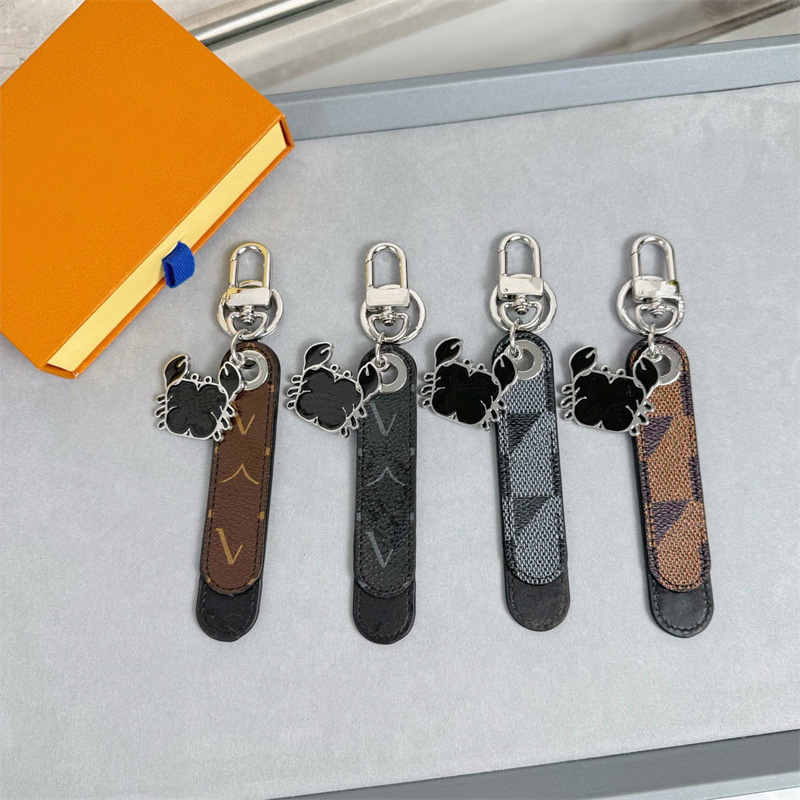 Keychains Lanyards Designer Keychains Gold Plated Cute Crab Key Chain Fashion Classic Leather Letter Bag Charm Women Men Car Keychain high quality