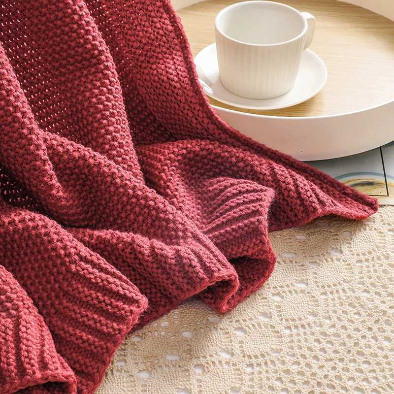 Battilo Thick Warm Waffle Throw Blanket Luxury Knitted Plaid Blanket for Sofa Couch Bedspread on the Bed Living Room Home Decor C251111