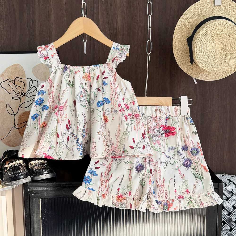 Korean printed childrens set summer girls sleeveless T-shirt+pleated shorts+wide leg pants casual 3pcs setXJ250410