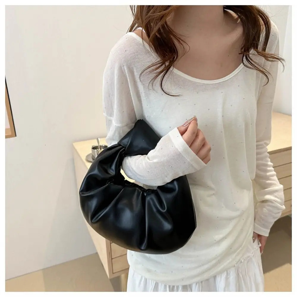 Casual PU Leather Shoulder Bags Large Capacity Solid Color Lightweight Underarm Bags for Women Girls R251110