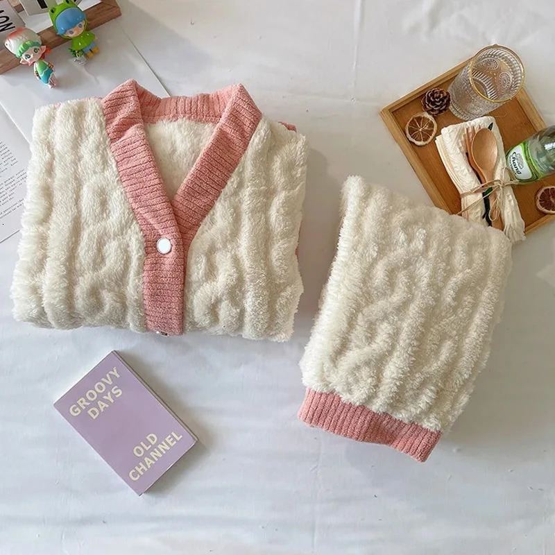 Thickened Warm Sleepwear Pink Peach Coral Velvet Women Homewear Suit Autumn and Winter Ladies Cardigan Two-Piece Set Nightwear 251106