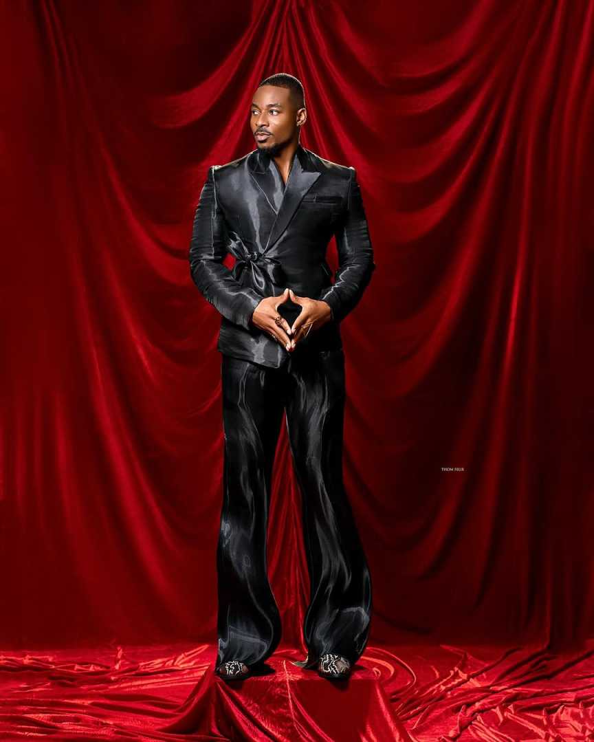 Fashion Show Wedding Men Suit Shine Party Suit 2-PCS Coat Pants Tailor-Made Groom Wear Groomsman Formal Occasions Plus Size Customized M251603