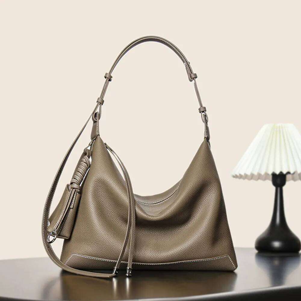New Women's Luxury Designer Genuine Leather Shoulder Bag Women Large Capacity Crossbody Bags Cowhide Female Handbag 4527