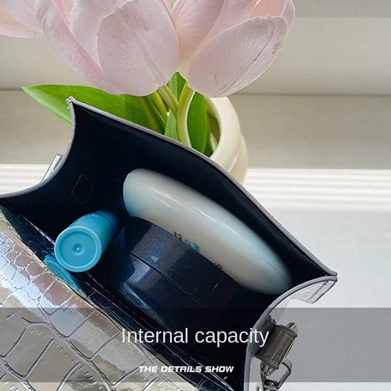 Vintage Women Silver Chic Crossbody Bag Small Shoulder Bags Fashion Gold Mini Square Cute Pu Leather Handbag 251103