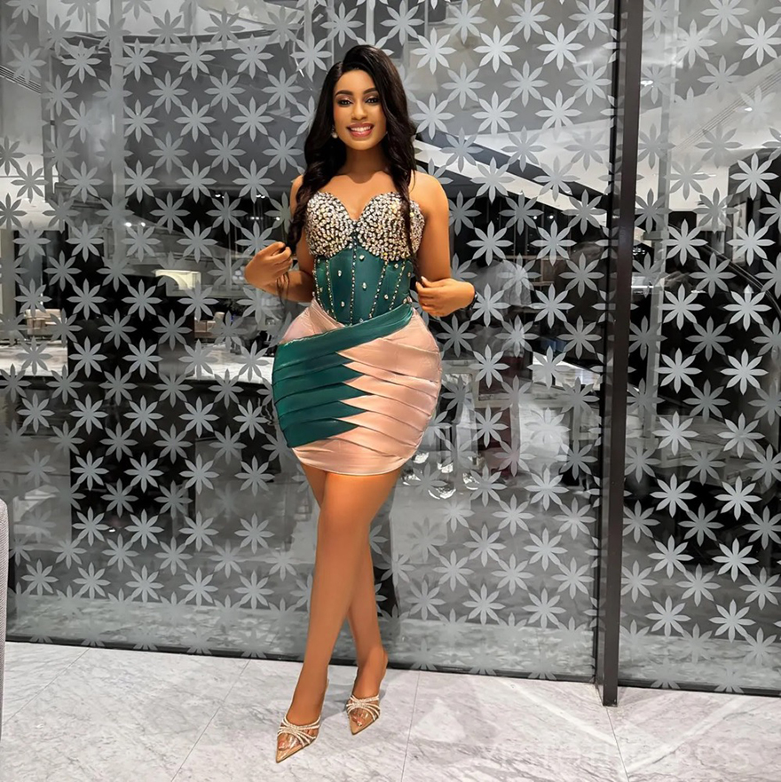 2025 Aso Ebi Cocktail Dresses for Women Short Prom Dresses for African Black Girls Sweetheart Neckline Pleated Rhinestones Decorated Mini Graduation G