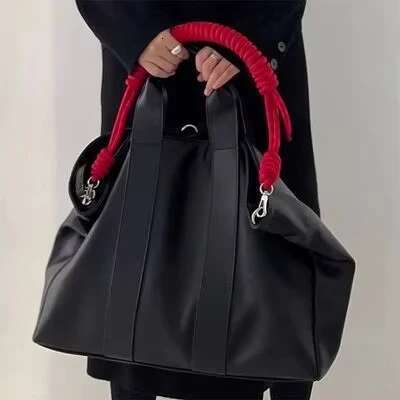 Simple Extra Large Capacity Soft Leather Premium Women's New Commuting 2025 Crossbody Bag Versatile Single Shoulder Handbag
