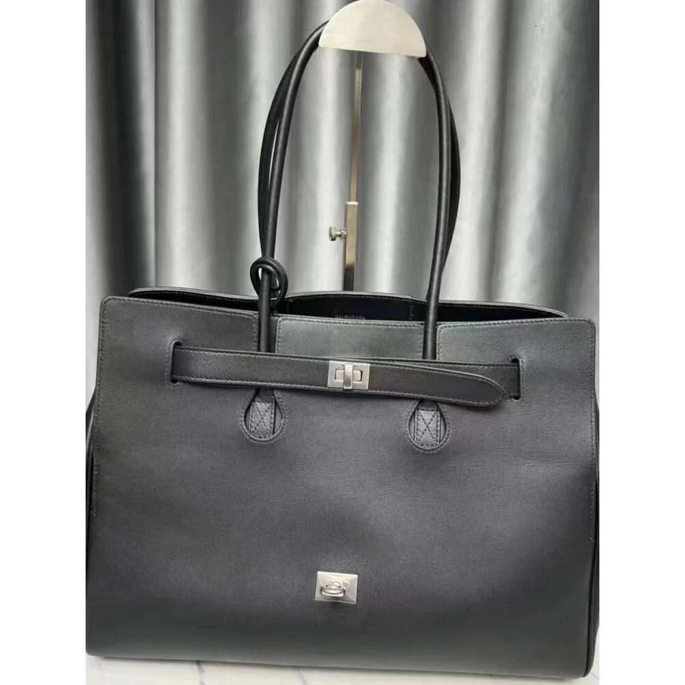 New Fashion Women Large Capacity Totes Handbag Black Motorcycle Shoulder Designer Hasp Ladies Cow Split Leather Bag Satchels