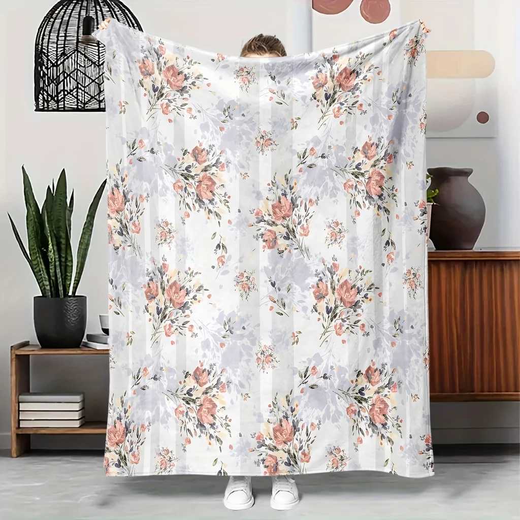 1pc Floral Printed Wool Blanket - Polyester Fabric Machine Washable Suitable for Bedroom Living Room Sofa Decoration C251111