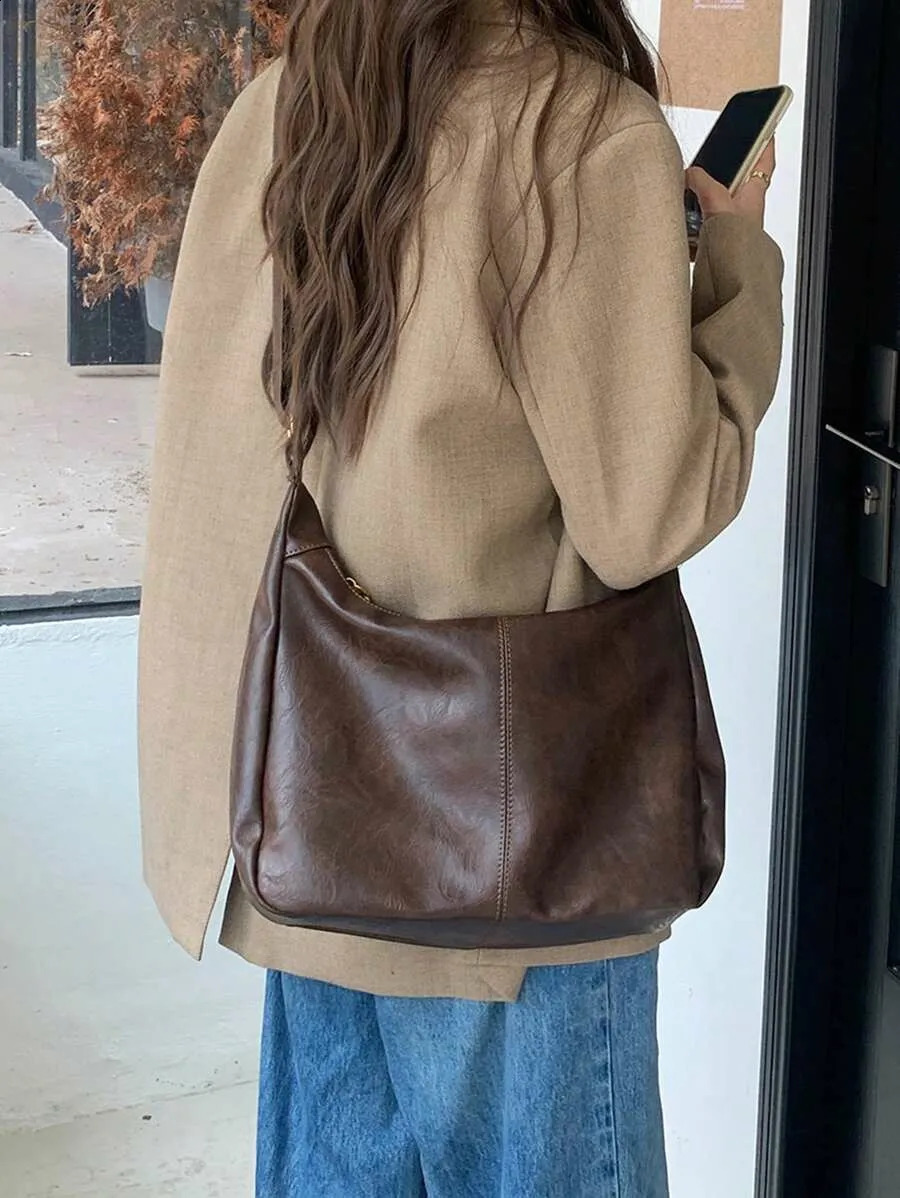 Melad retro womens cross shaped bag PU material simple casual shoulder suitable for daily travel and shopping ll 250401