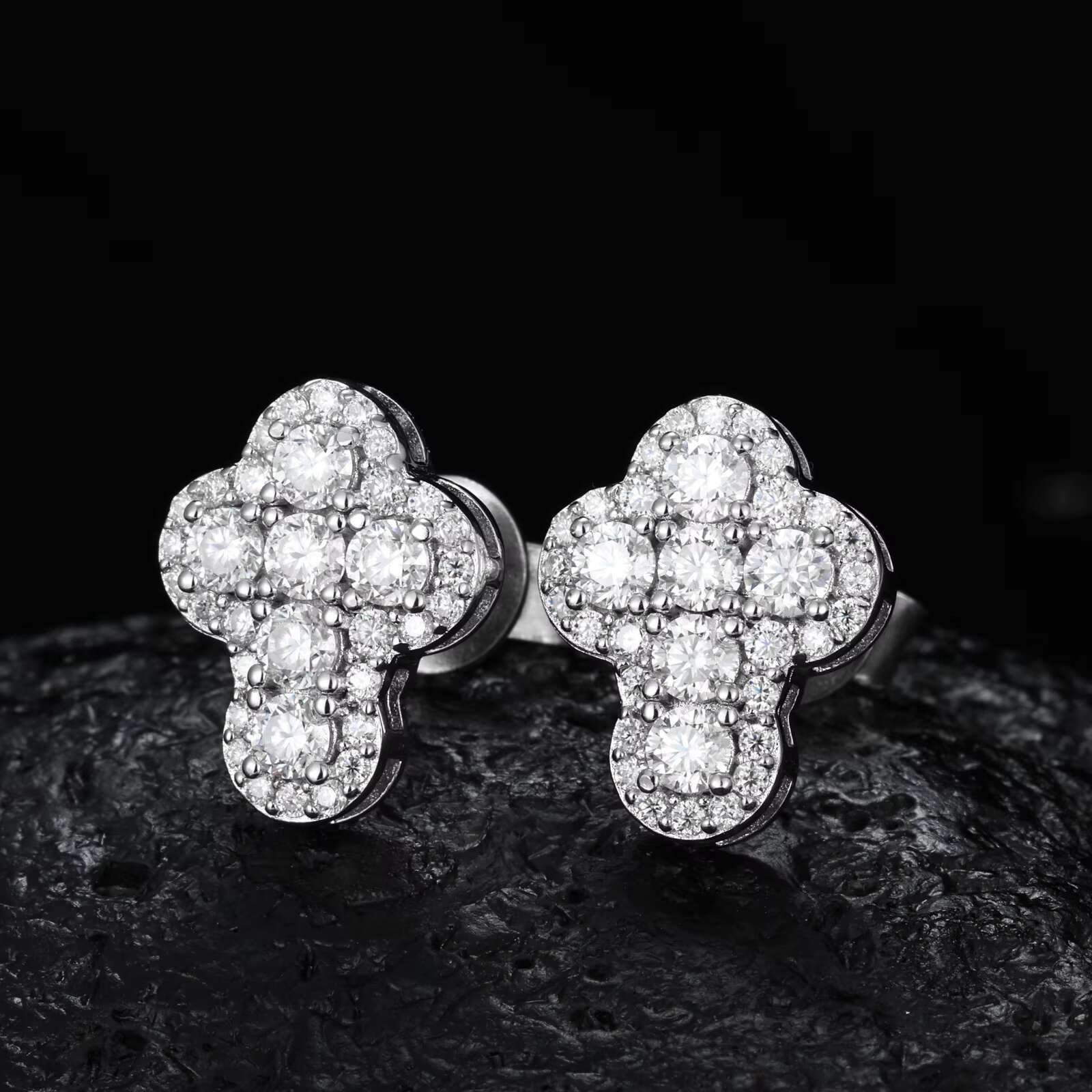 925 Sterling Silver Unisex Hip Hop Jewelry VVS D Moissanite Cross Earrings Iced Out Studs for Weddings Parties Silver Plated