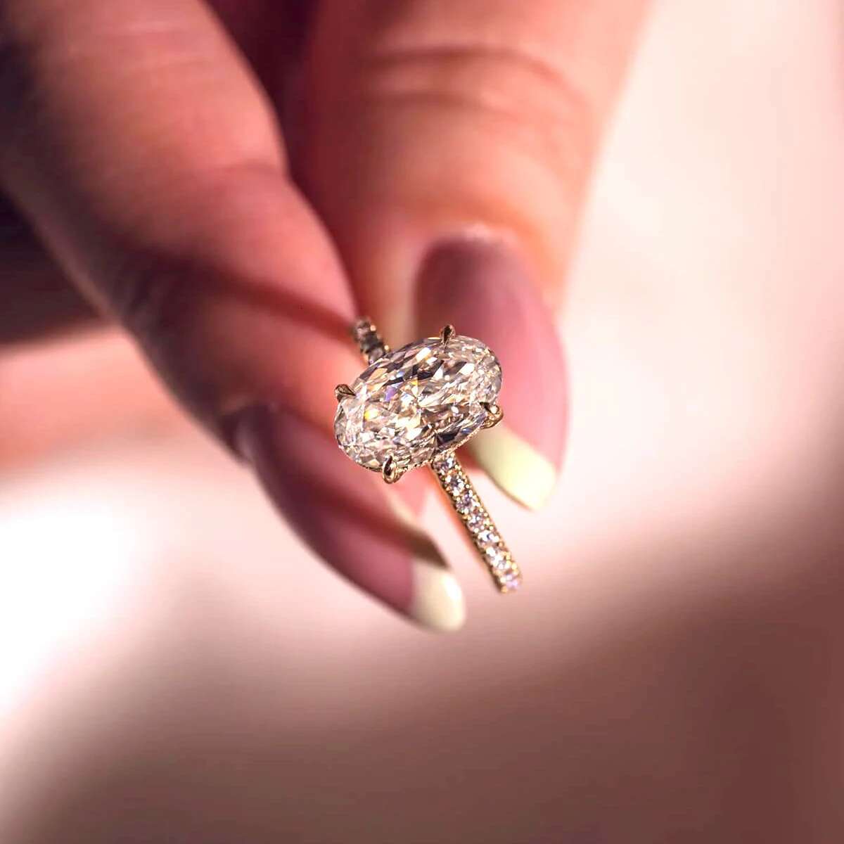 Shiny Oval Moissanite Ring 2ct Laboratory Diamond 18K Gold Plated S925 Silver Women Wedding Engagement Jewelry GRA Certificate