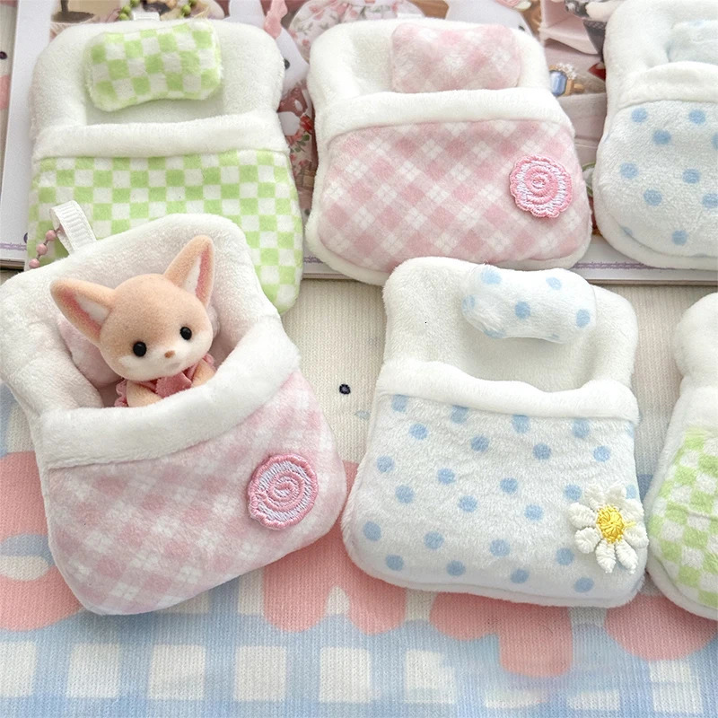 Cute Plush Anime Animal Doll Bag Pendant Keychain Four-leaf Clover Quilt Mini Sleeping Bag Doll Backpack Pendant 251110