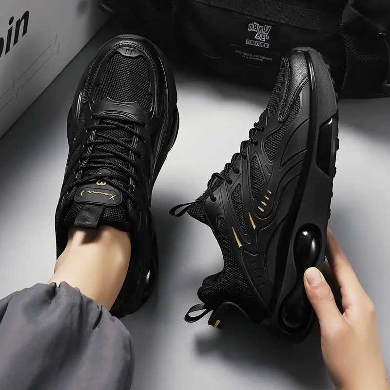 new mesh mens shoes suitable for teenagers breathable shallow running sports and leisure thick soled fashionable mens shoes M250411