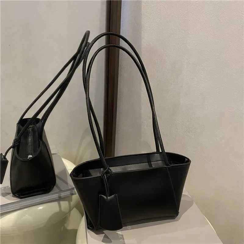 Fashionable Women Crossbody Bag Big Capacity Everyday Shoulder Tote Perfect for Work School TravelT251110