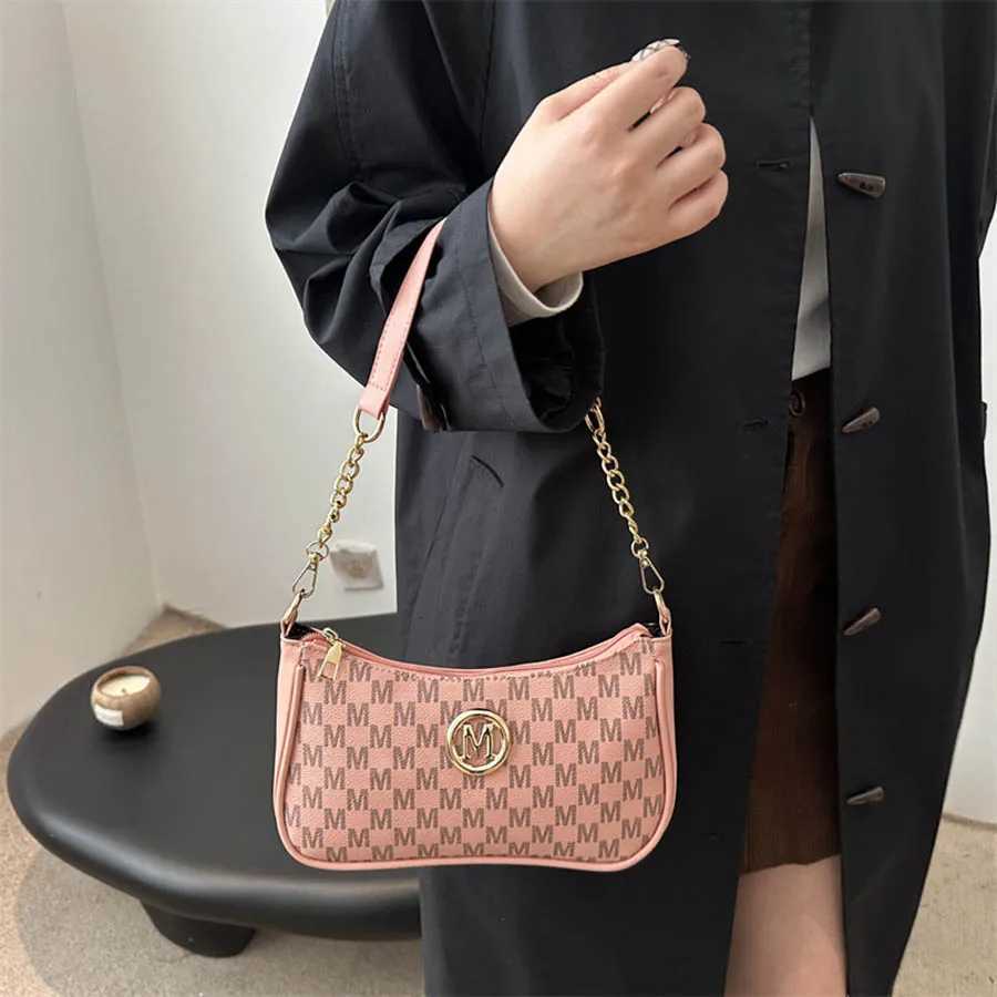 Stylish Womens Crossbody Bag Chic Black Checkered Design Lightweight Shoulder Bags For Woman Fashion Party Small BagT251110
