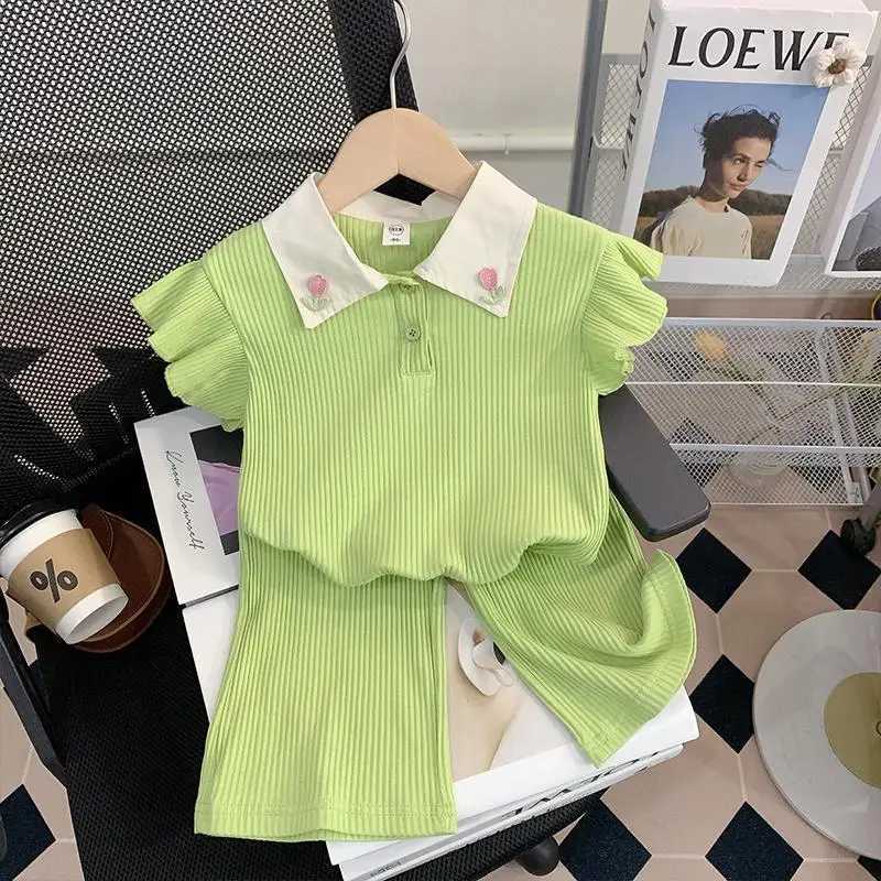 Summer childrens baby clothing set with sleeveless tops and shorts fashionable and cute baby clothing setXJ250410