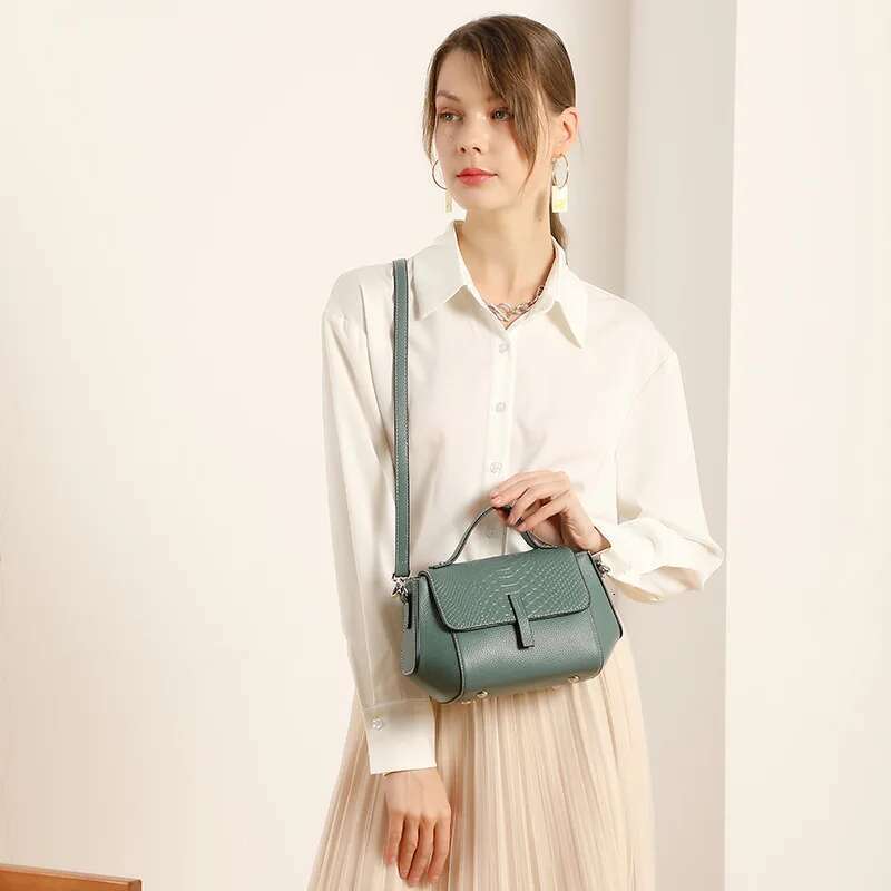 Small Shoulder Genuine Leather Women's Handbag Soft Cowhide Ladies Crossbody Messenger Bag Handheld Shell Purse High Quality