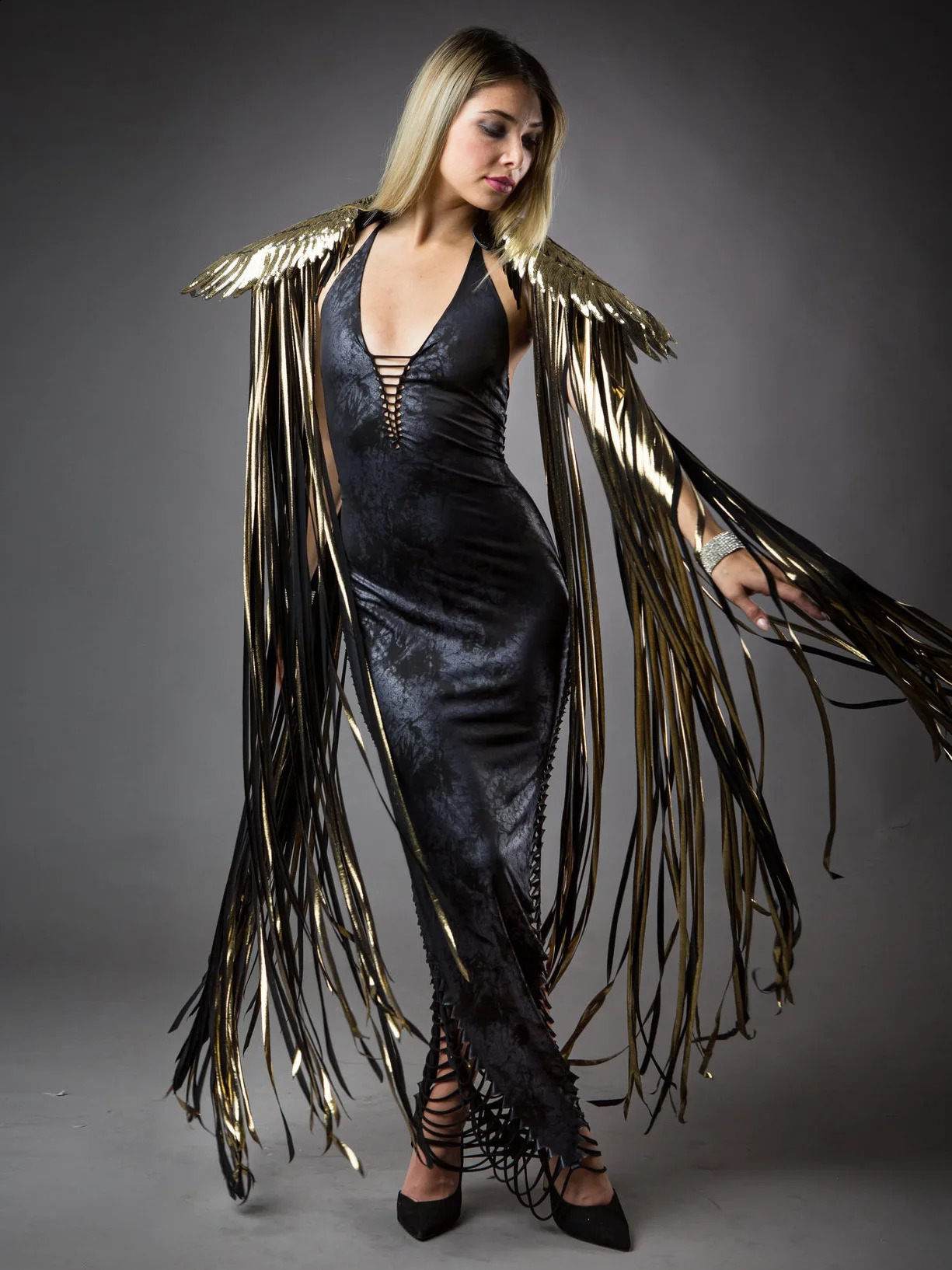 Sparkly Wing edge fringe patch work shawl womens retro roleplaying Bohemian cardigan wool sweater cape streetwear 2024 250408