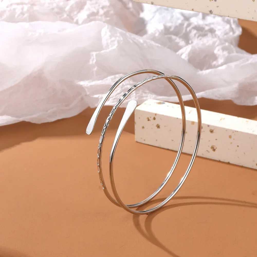 Retro Arm Cuff Stainless Jewelry Adjustable Arm Cuff for Women Hip-pop Armlet Bangle Bracelet for Girls Women Punk AccessoriesC250410