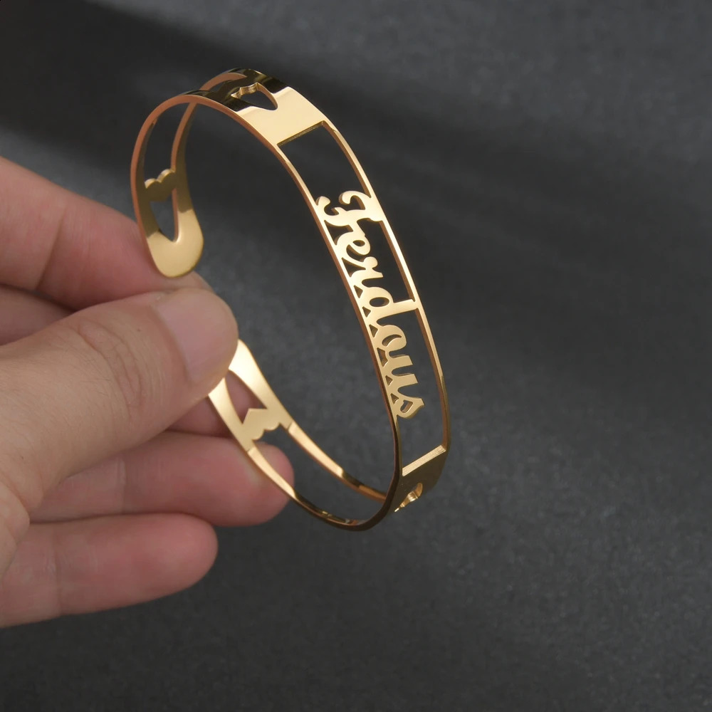 Atoztide Customized Alphabet Name Bracelet Personalized Customized Bracelet Womens Stainless Steel Christmas Jewelry Gift 250408