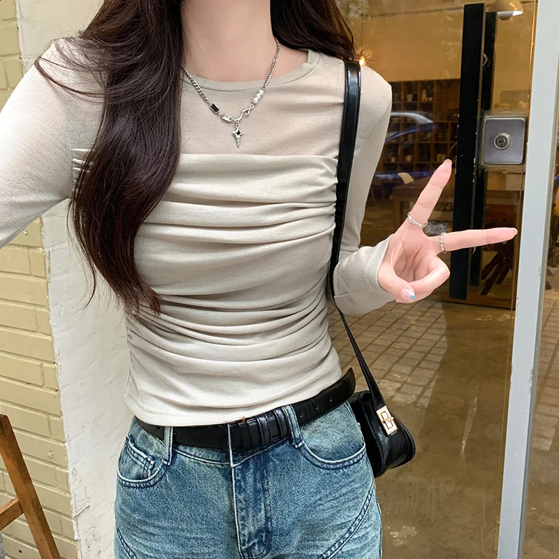 Spring and summer mesh womens short sleeved Tshirt 2025 Oneck casual bottom Korean ultrathin top 250411Z