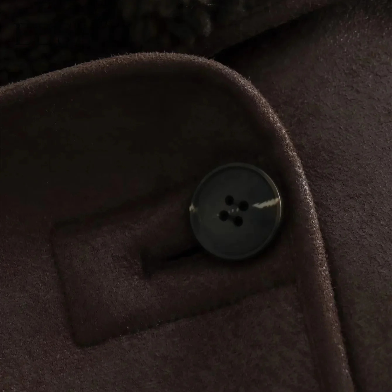 EDSA Woman Thick Faux Leather Jackets for Women Autumn Winter Warm Wool Blends Coats Plush Double-sided Jacket Pocket Jacket 251105