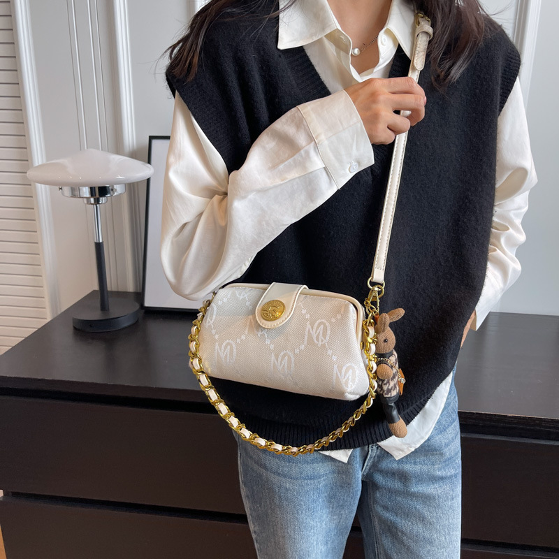 Guguo Free Shipping New Designer Bag Chain Underarm Bag For Women Niche Design Fashion Versatile Cloth Bag Trendy Single Shoulder Crossbody Bag