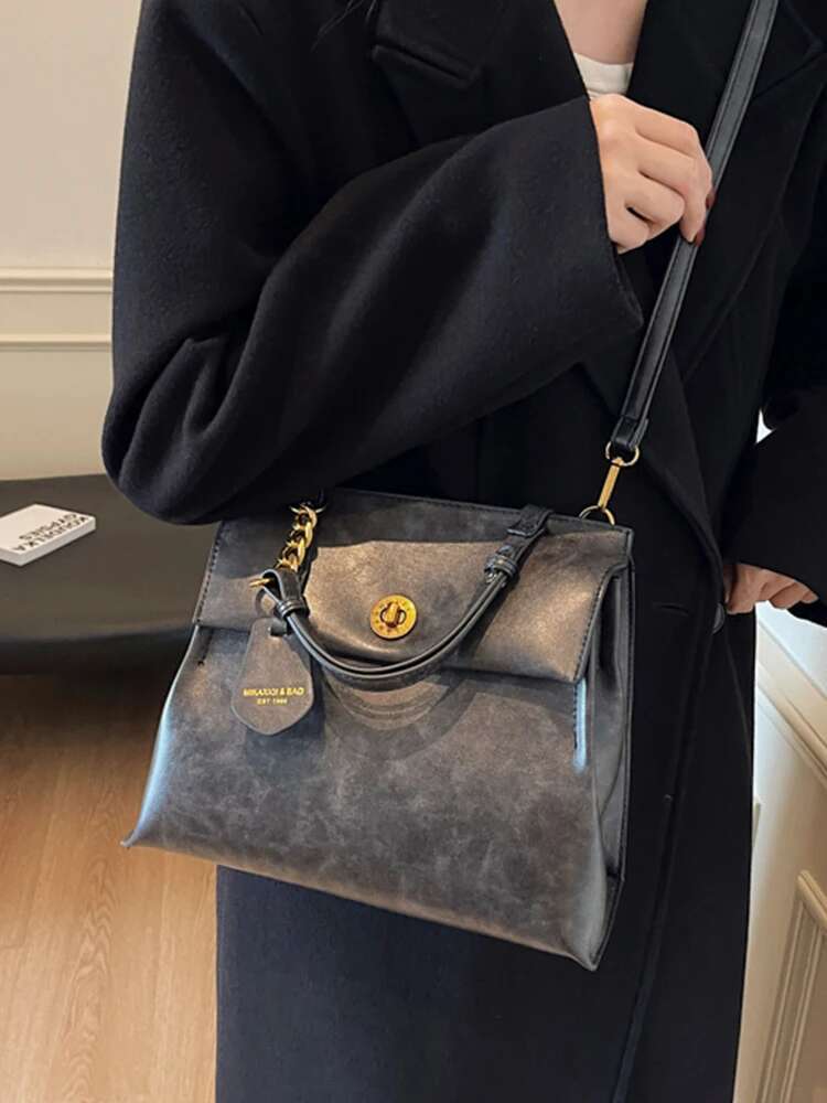 2025 New Autumn/Winter PU Leather Designer Women's Backpack Fashion Multi functional Student Backpack Women's Daily Commuting Handbag2