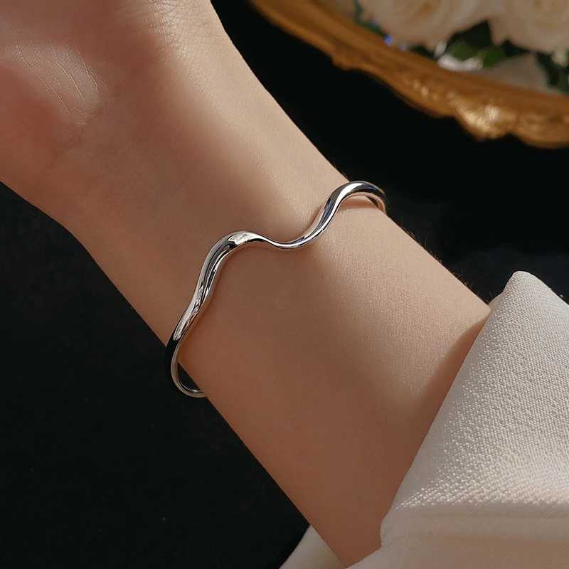 Minimalist Adjustable Bracelet for Women Couples Fashion Creative Irregular Wave Geometric Handmade Party Jewelry GiftsC250410