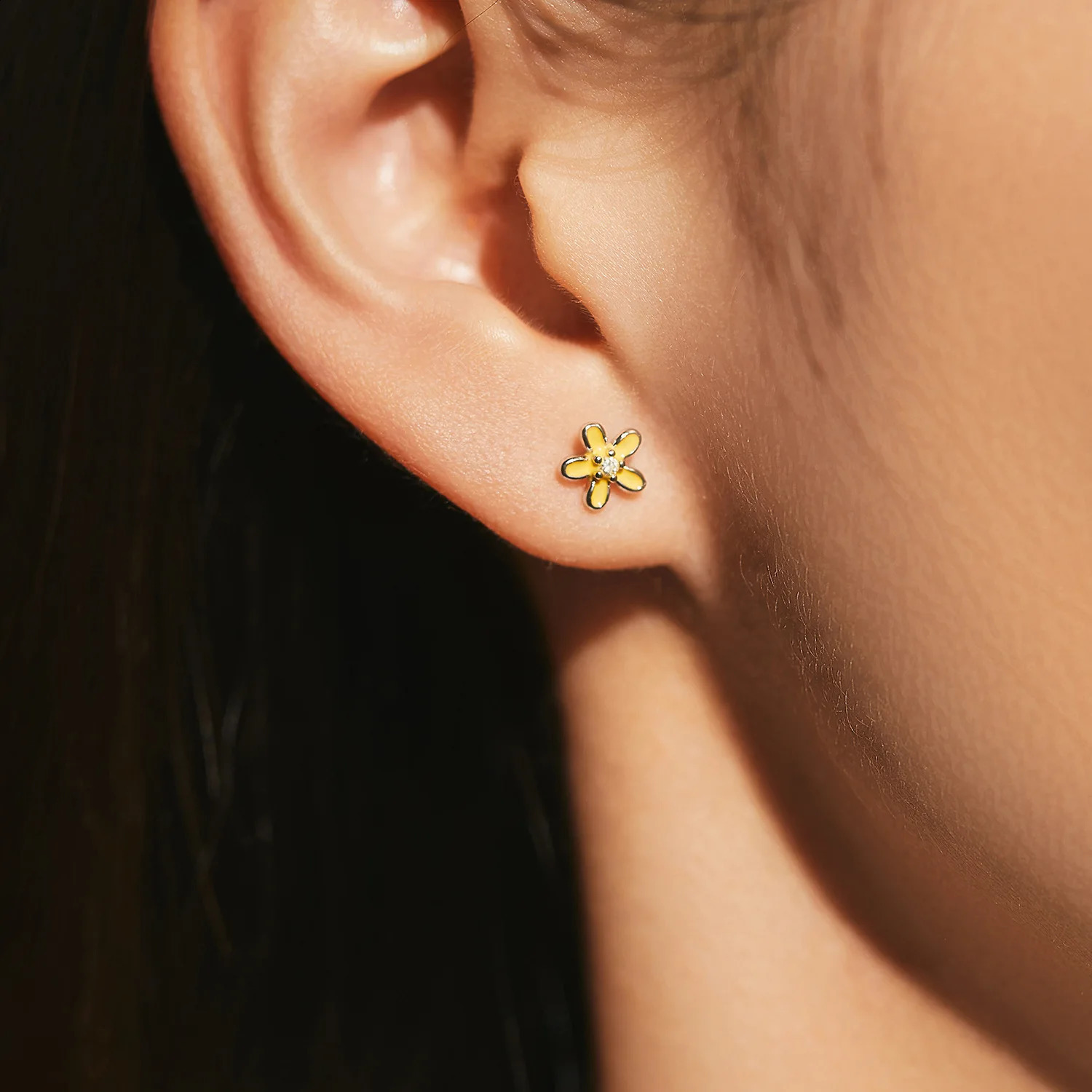 Dawns Jewel S925 Silver Gentle Womens Style Simple Single Water Diamond Earrings Forest Premium Womens Flower Earrings 250409