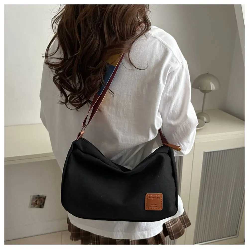 Casual Canvas Crossbody Bags Colored Shoulder Strap Solid Color Messenger Bag Vintage Shoulder Bag WomenT251110
