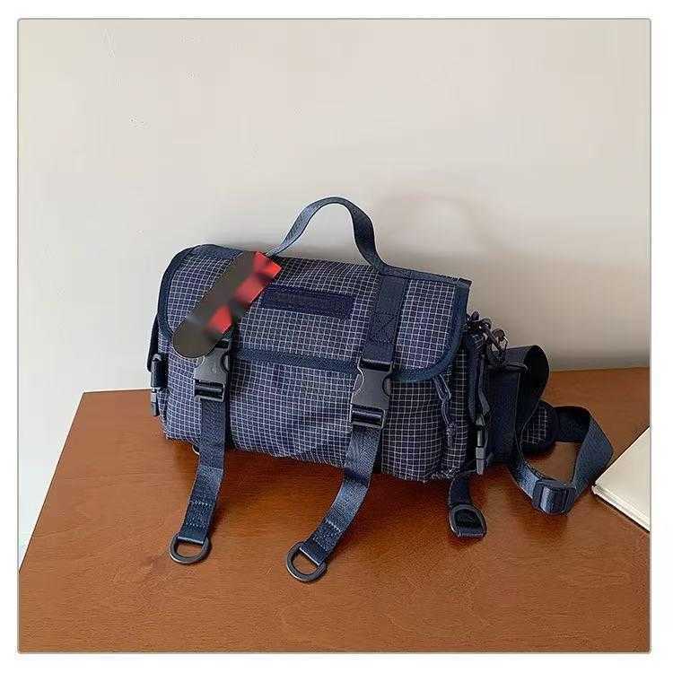 2025--Shoulder bag Handbags Outdoor Messenger Bags Unisex Fanny Pack Crossbody pochette Multiple pockets fashion Messenger bag 4 colors