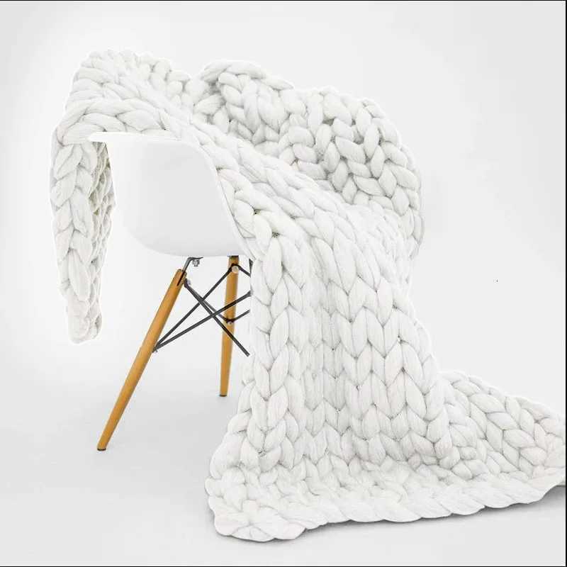 Chenille Chunky Knitted Blanket Nordic Hand Woven Blanket Throw Sofa Chair Decor Warm Yarn Blankets Photograph Props Blanket C251111