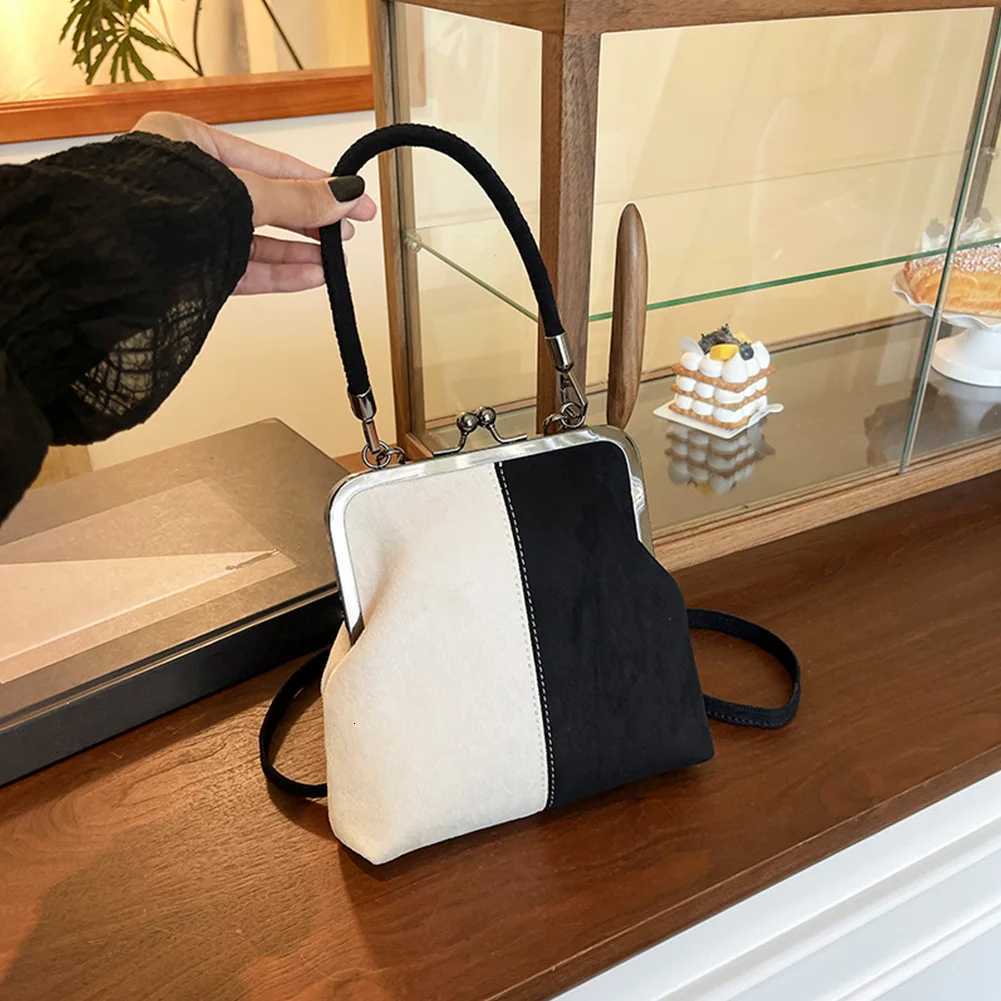 Women Fashionable Shoulder Bag Large Capacity Clip Crossbody Bag Leisure Clamp Handbag Travel Shopping Work Shoulder BagT251110