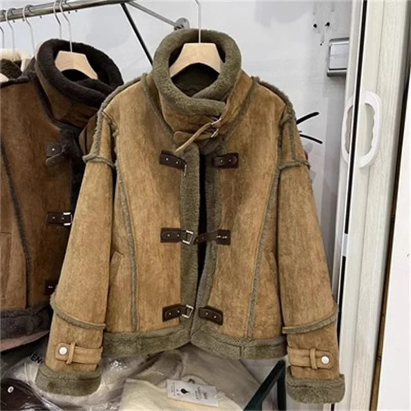 Faux Leather And Fur Integrated Lamb Fur Jacket For Womens Winter Thickened Plush Retro Fashion Motorcycle Jacket JF85 251105