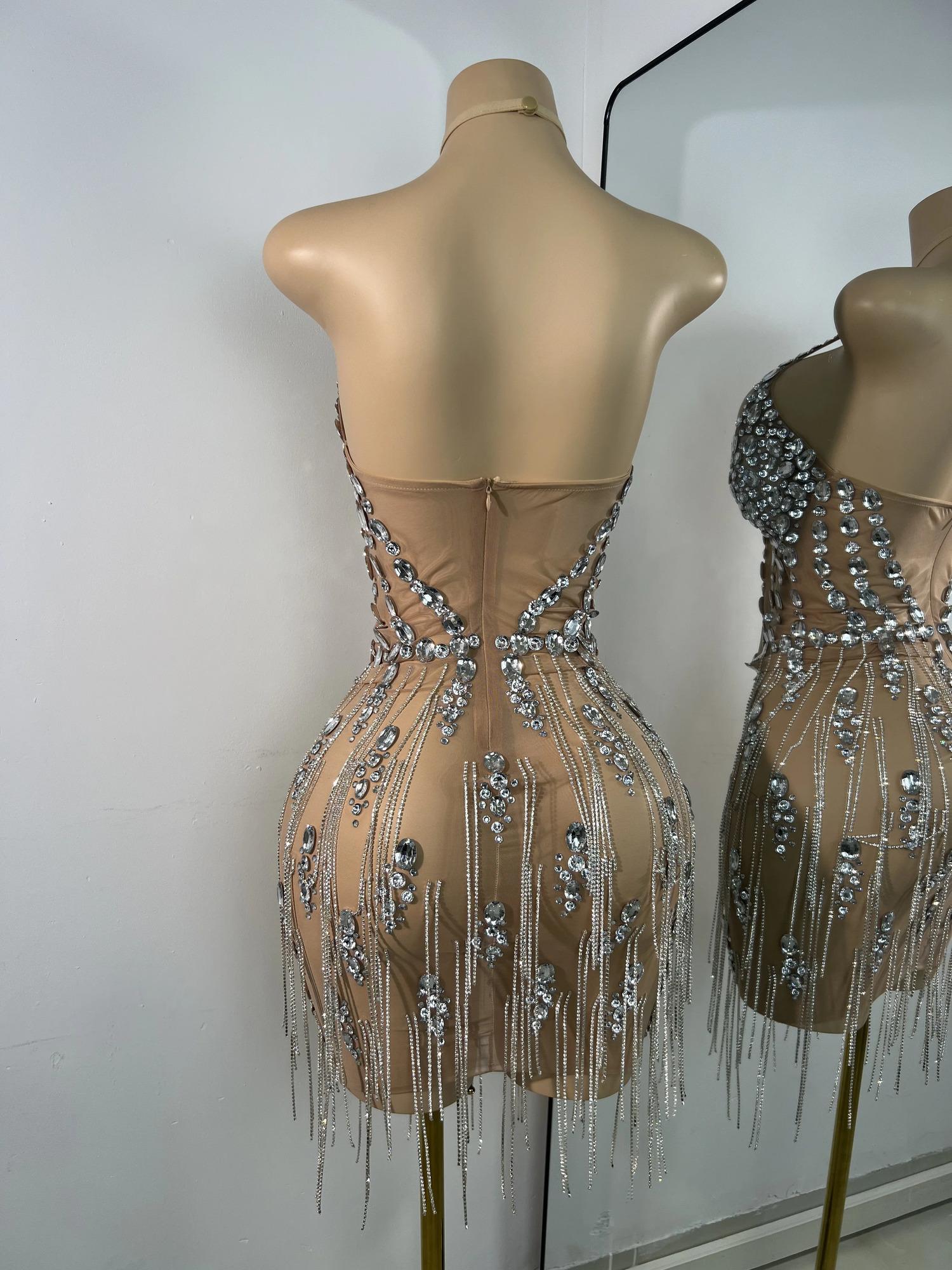 Crystals Diamonds Evening Party Dress Women Sexy Halter See Through Mesh Birthday Gowns Nightclub Singer Stage Wear251111