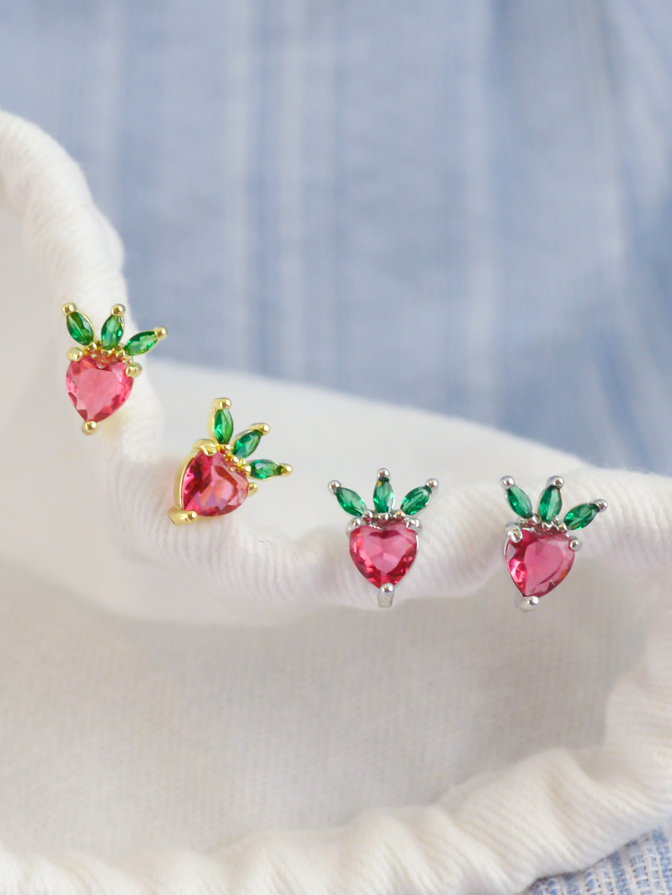 Elegant Ladies' Radish-Shaped Earrings - High Gloss Finish & Vibrant Color Saturation