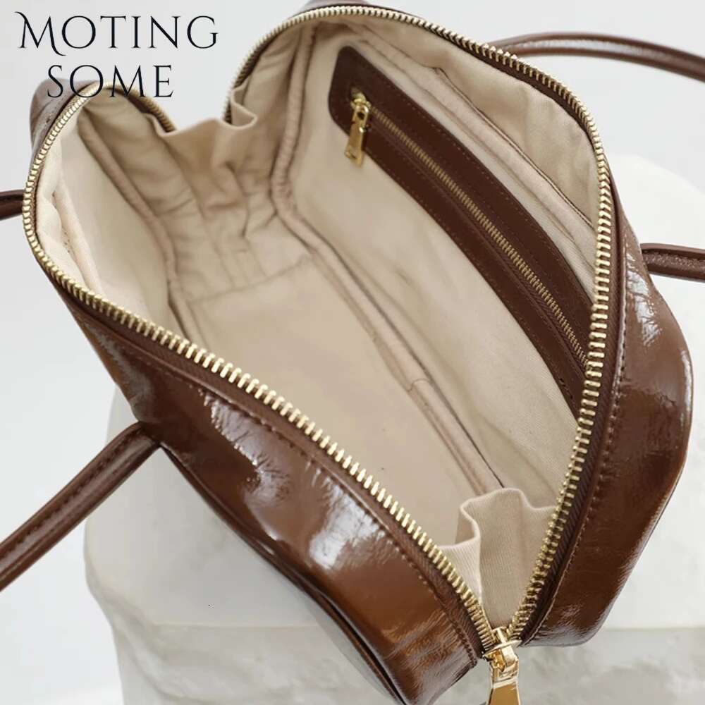 Motingsome Retro Leather Bowg Bag Woman Satchel Niche Shoulder Underarm Commuting France Pouch Bags Lady Spring New 2025