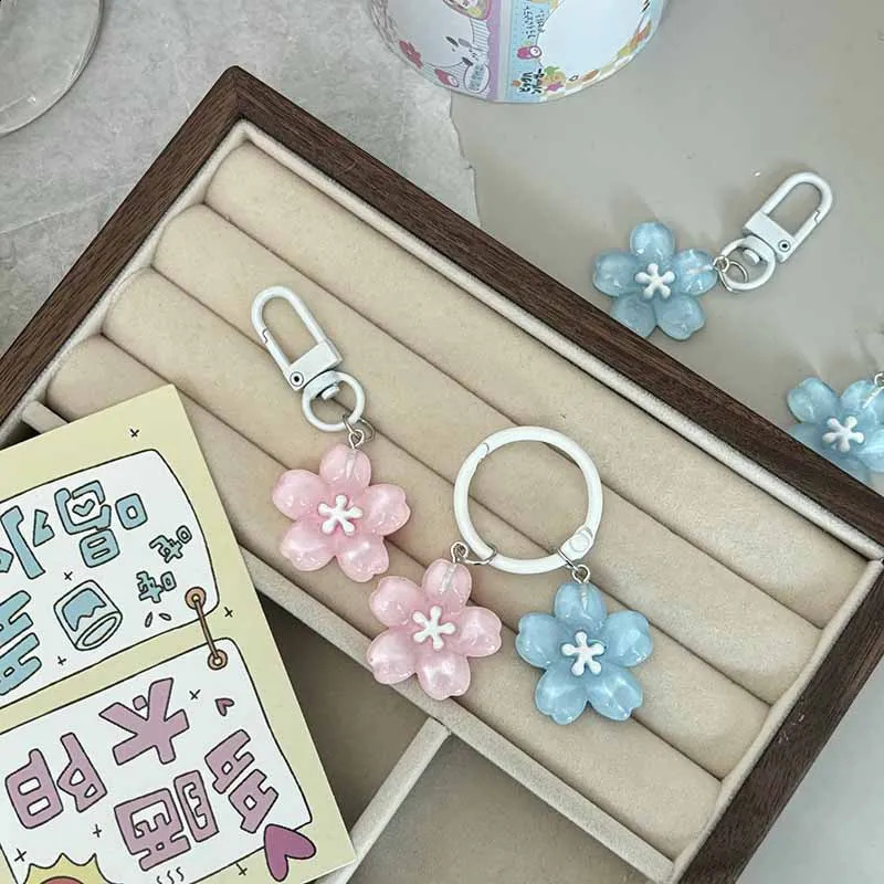 Simulated cherry blossom keychain resin flower jelly cherry blossom pendant keychain cherry blossom transparent flower doll pendant 250409