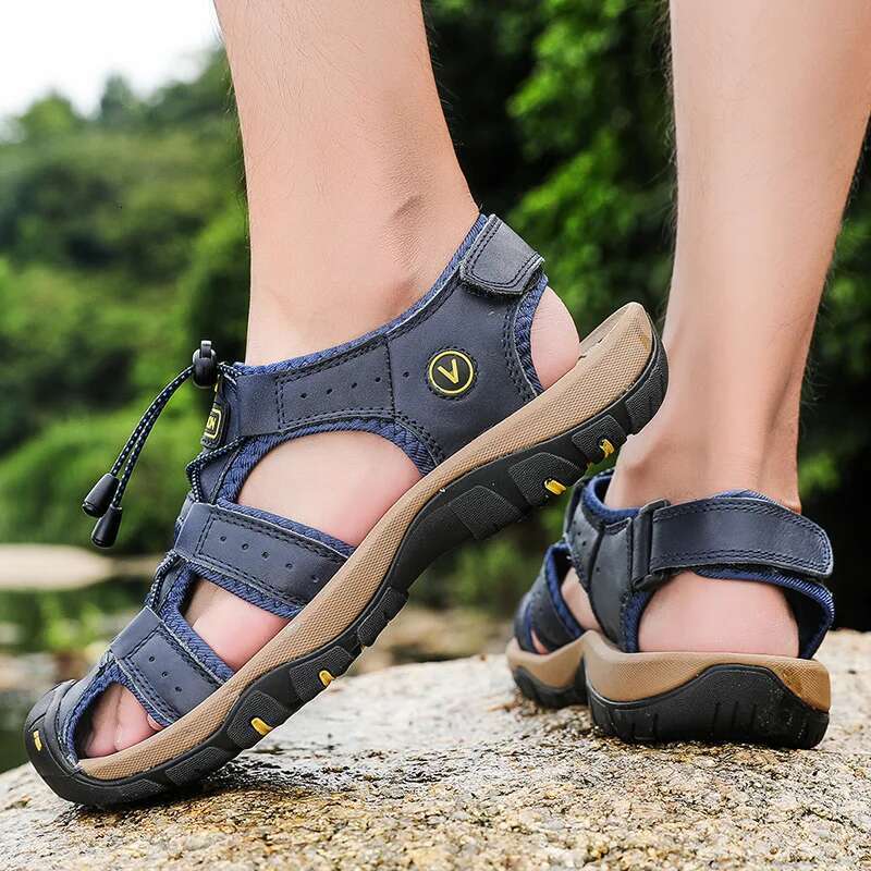 Summer Leather Mens Casual Breathable Outdoor Sandals hot for Men Beach NEW Slippers Fashion Roman Shoes