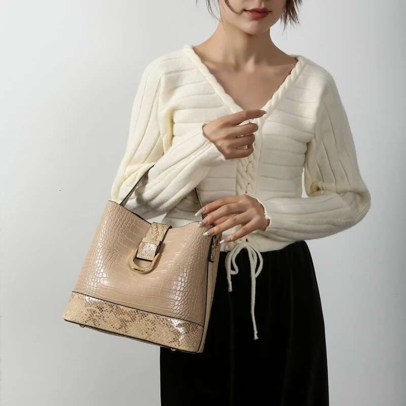2024 New Soft Leather Bags Designer Handbag Brand High Quality Crocodile Pattern Women Crossbody Shoulder Bag Sac A Main