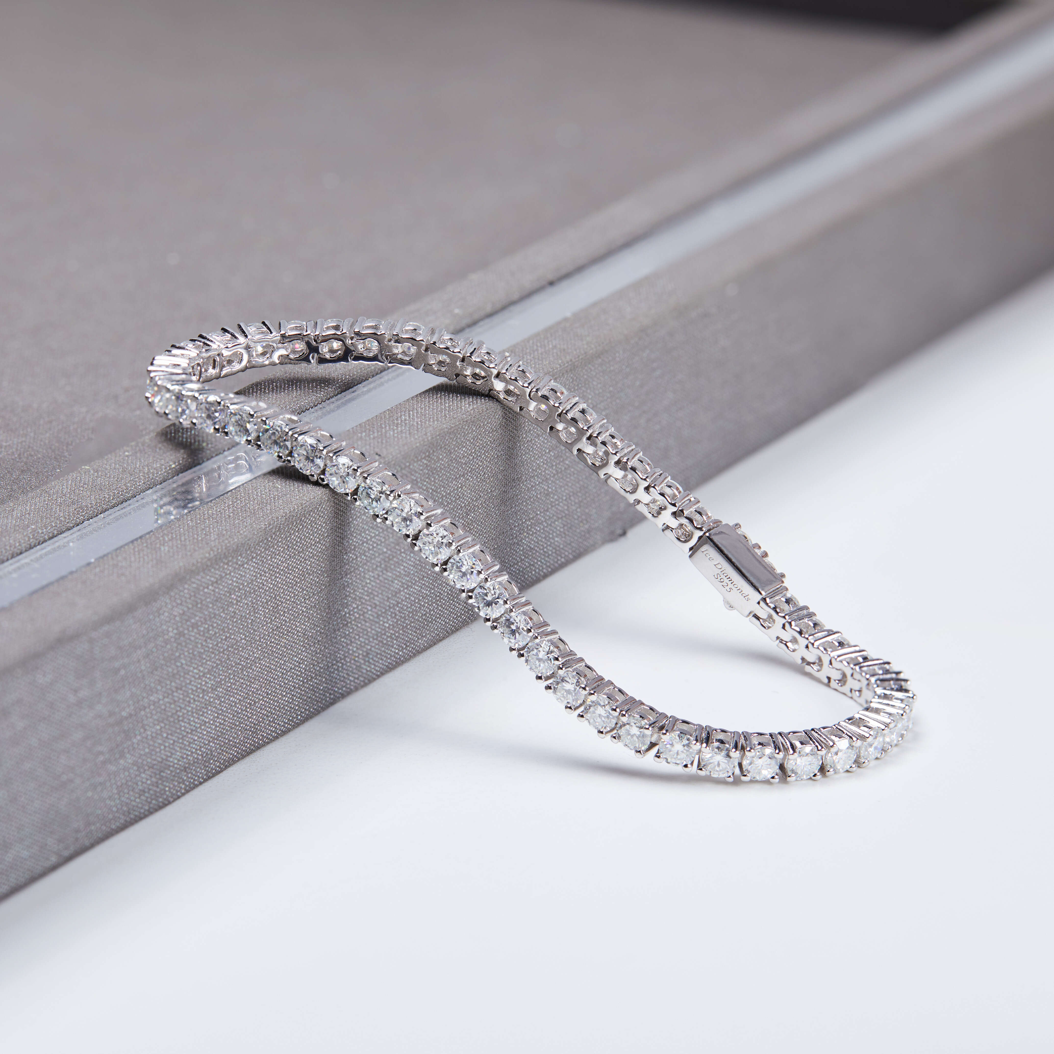 New Popular Custom 2mm S925 Sterling Silver Tennis Chain Zircon Moissanite Gold Plate Length Customizable Bracelets Bangles