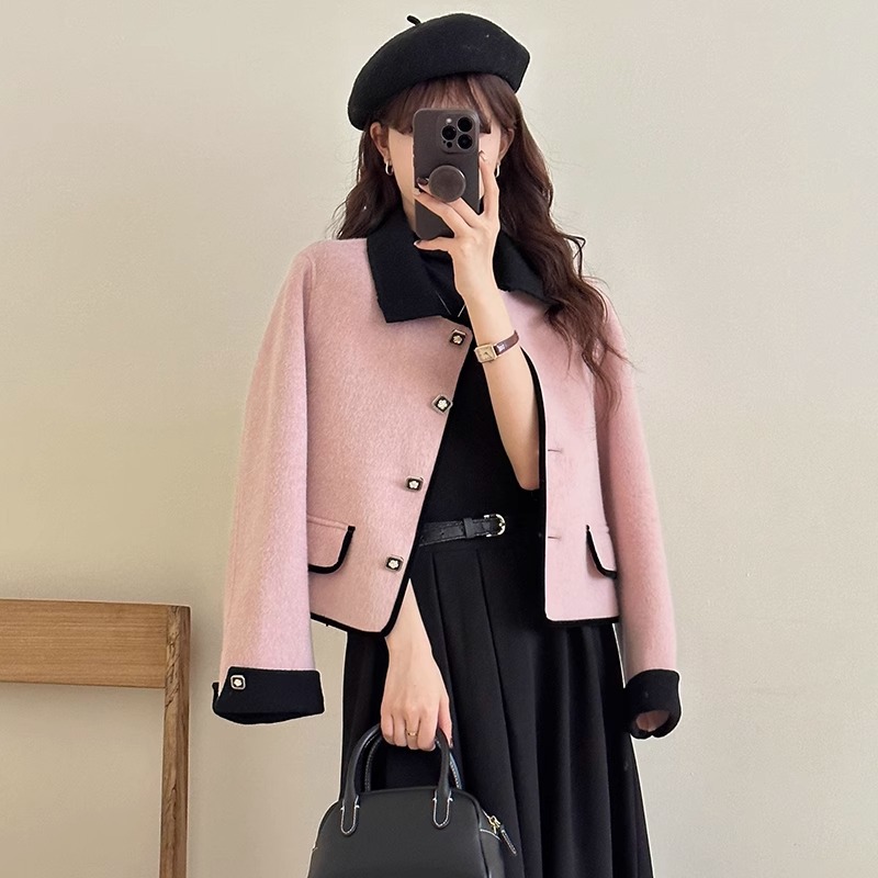 Designer Women's Jackets Small Fragrance Coats Solid Color Turn Down Collar Long Sleeve Pockets Lamb Wool Short Winter All Match Clothing