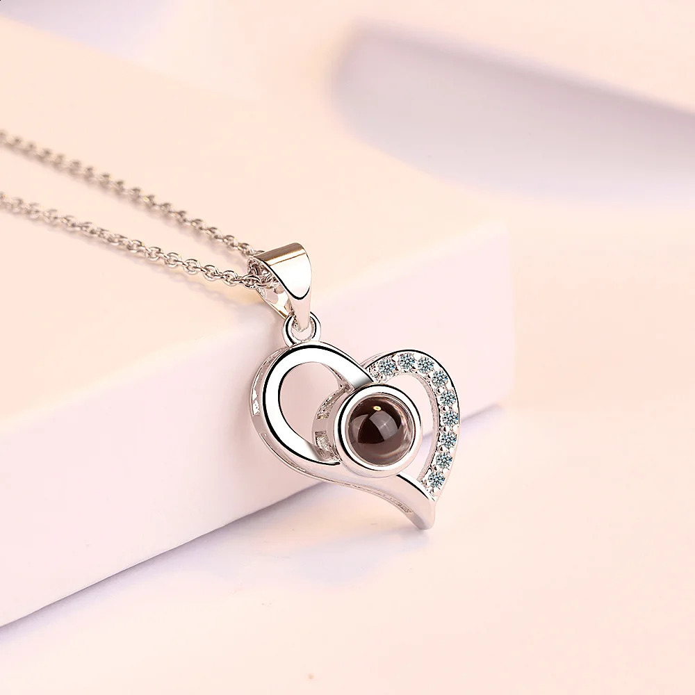 Love Zircon Necklace in 100 Languages I Love You Project Pendant Female 9 Rose Gift Box Romantic Accessories 250408