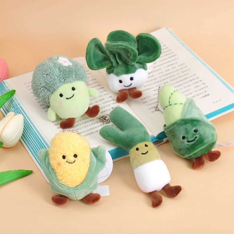 Creative vegetable keychain interesting broccoli scalp shape plush pendant cartoon garlic keychain cute keychain backpack pendant W250411