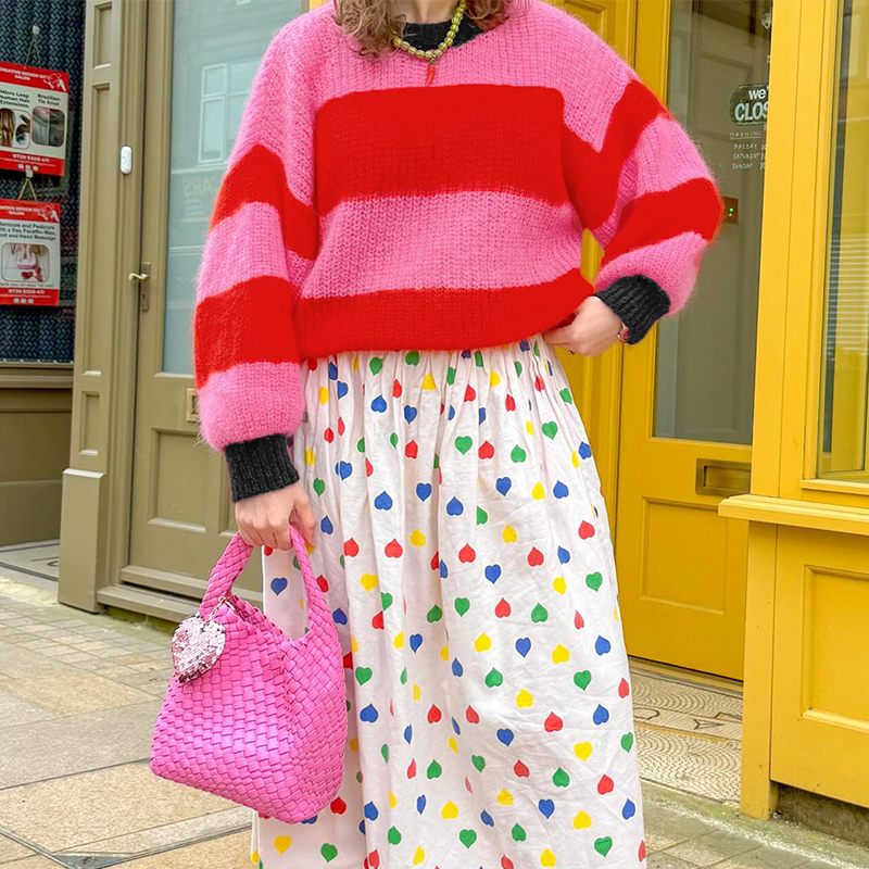 Women's color-block striped top, round-neck long-sleeved sweater, popular casual streetwear, pullover for women, off-the-shoulder top---TVL076