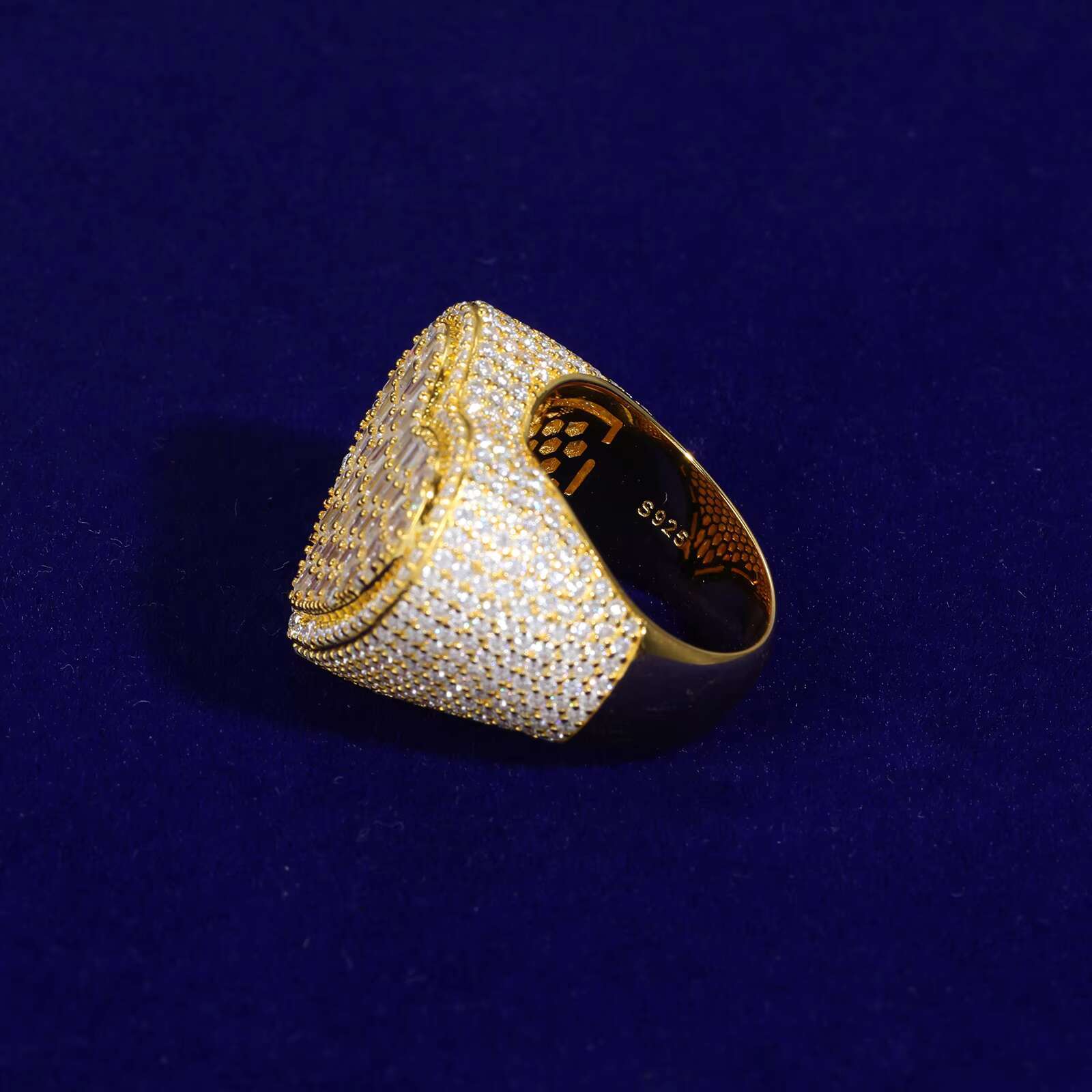 Luxury Hip Hop Jewelry 18K Gold Plated 925 Sterling Silver VVS Baguette Moissanite Diamond Iced Out Heart Ring for Men