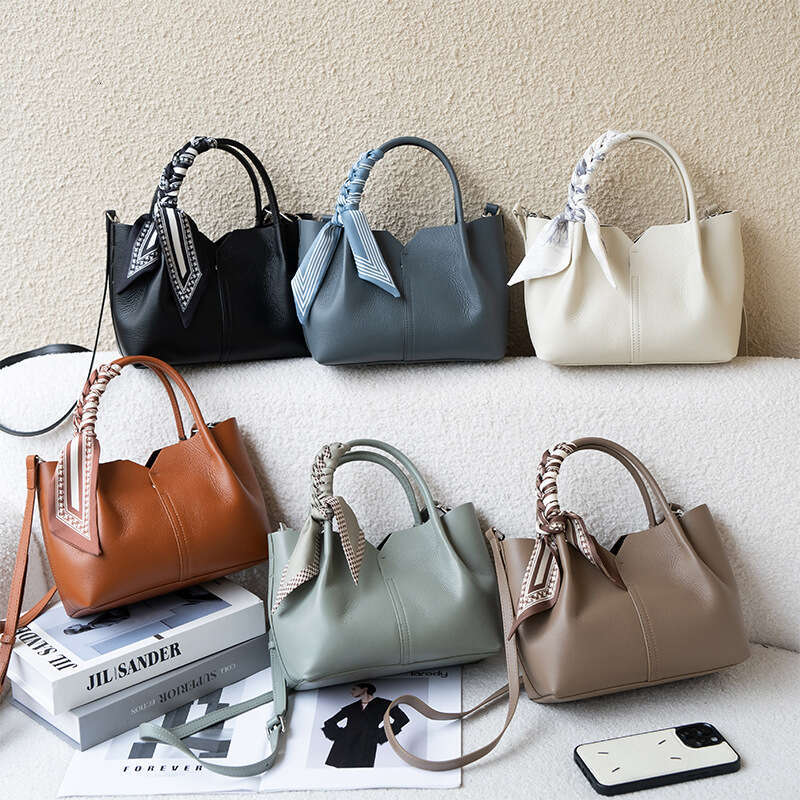 Luxury Bag Designer Bag Designer Top Layer Cowhide Crossbody For Women Versatile Tote Large Capacity Summer High End Niche Genuine Leather S