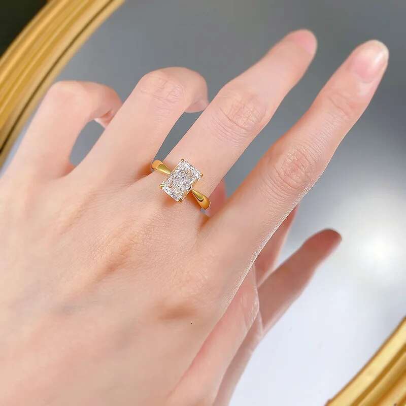 Sparkling Ins Top Sell Luxury Jewelry Elegant Genuine 100% 925 Sterling Silver 18K Gold Radaint Shape Moissanite Wedding Ring