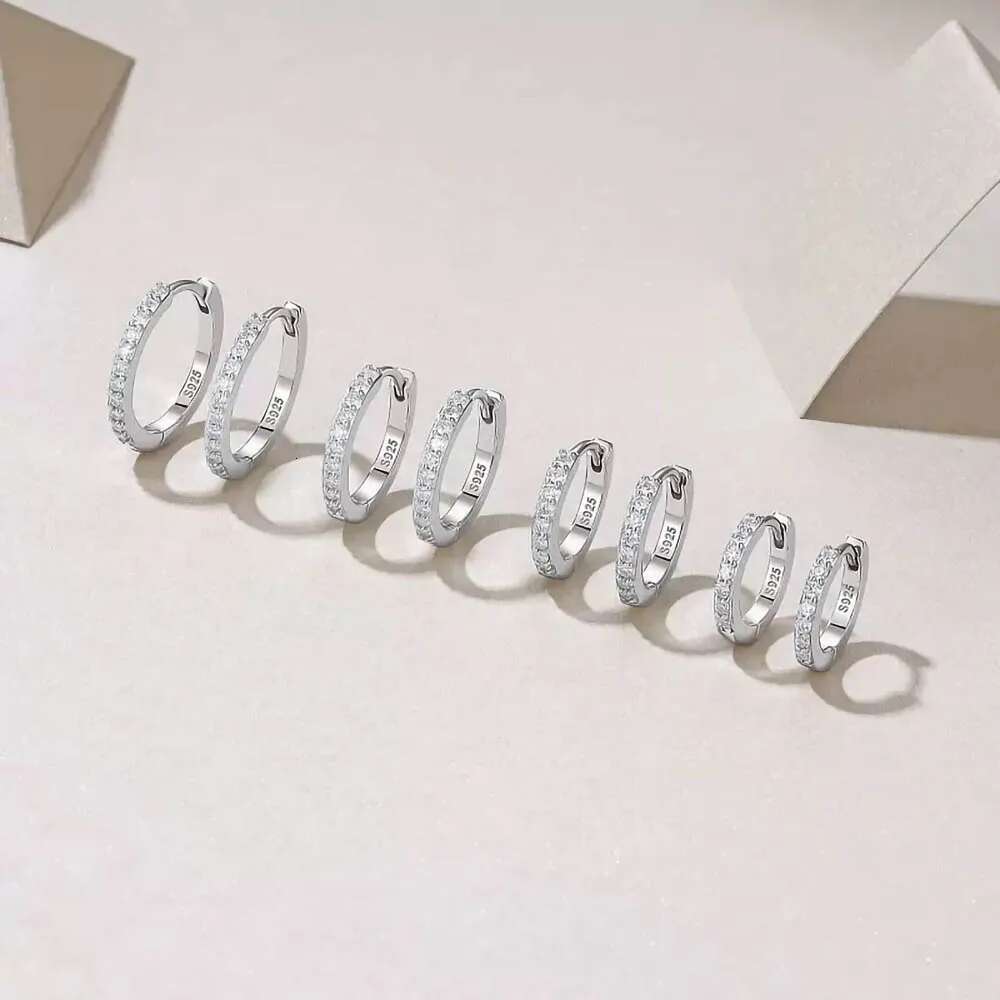 1.5mm D Color VVS1 Moissanite Hoop Earrings 925 Sterling Silver Fine Women Jewelry Lab Diamond Circle Huggie Earrings Pass Test